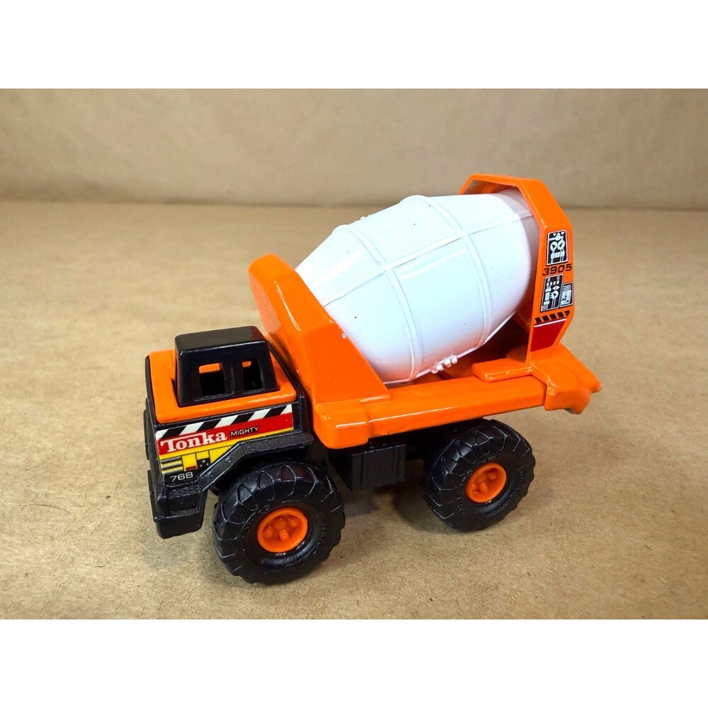 Vintage 1998 Maisto Tonka Mighty Cement Mixer Truck #768 3905 - Diecast & Steel